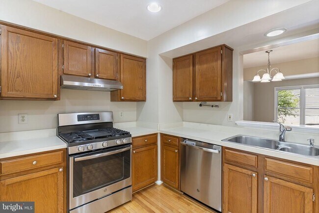 Building Photo - 8073 Morning Meadow Ct