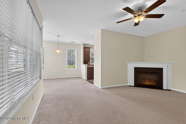 Building Photo - 118 Sloan Ct
