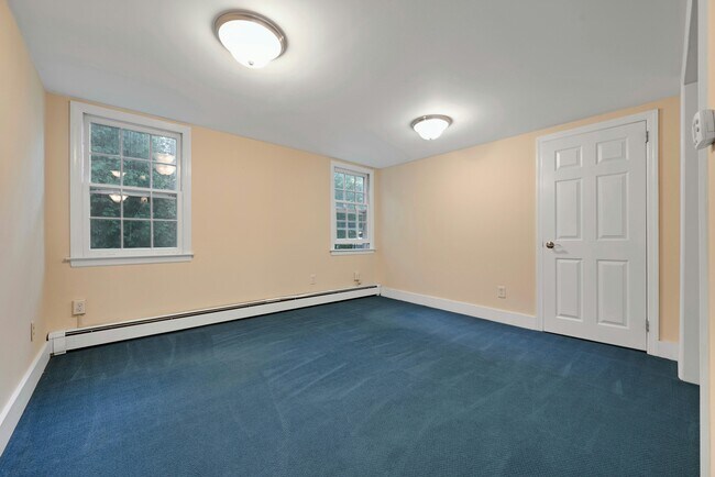 Building Photo - 288 S Van Dien Ave