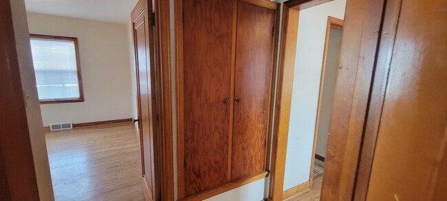 Building Photo - 24 S Pine St