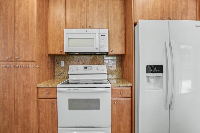 Building Photo - 10711 SW 116th Ave