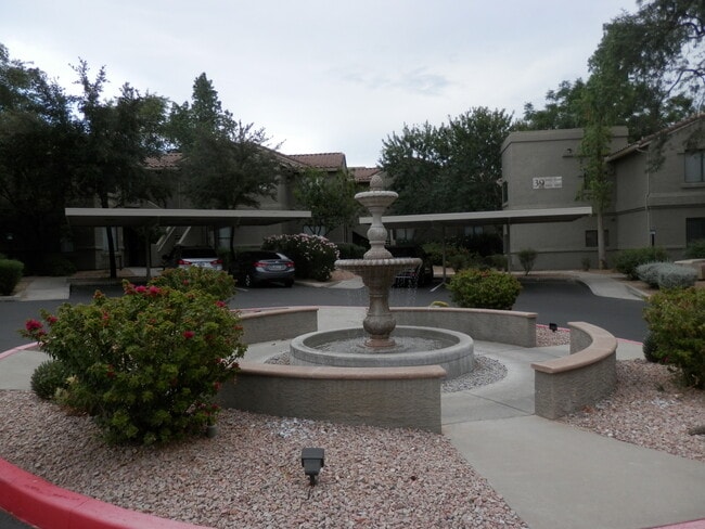 Building Photo - Beautiful 2 bed/2bath condo in Scottsdale!!