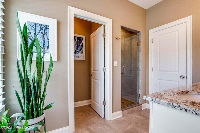 Building Photo - 6121 Mistflower Cir