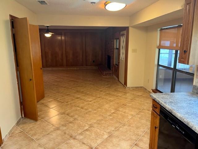 Building Photo - 3904 Woodbury Ct