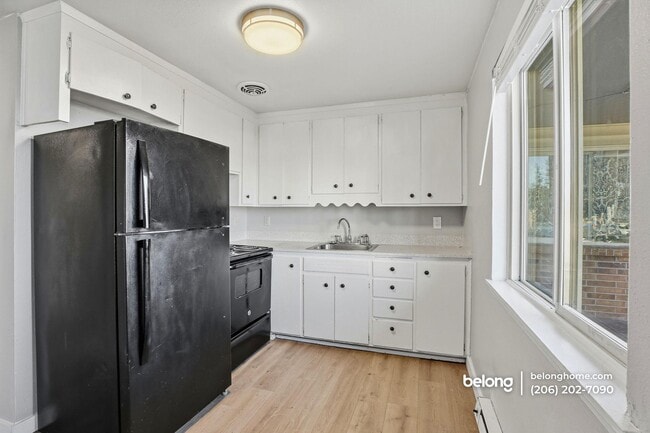 Building Photo - 20036 30th Ave S