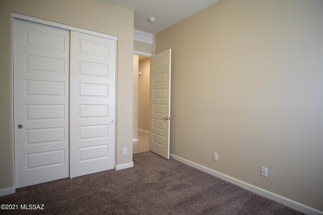 Building Photo - 3462 W Ringtail Den Way