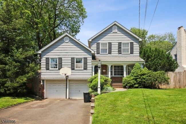Primary Photo - 19 Claremont Dr