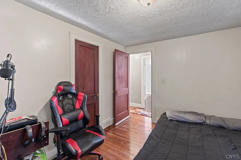 Building Photo - 204 Breman Ave