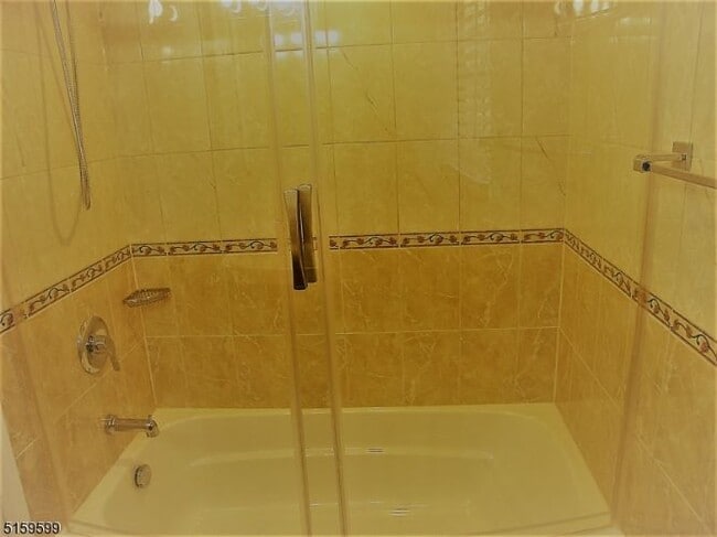 Building Photo - 768 Springfield Ave