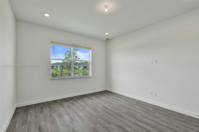 Building Photo - 3777 Harborside Ave