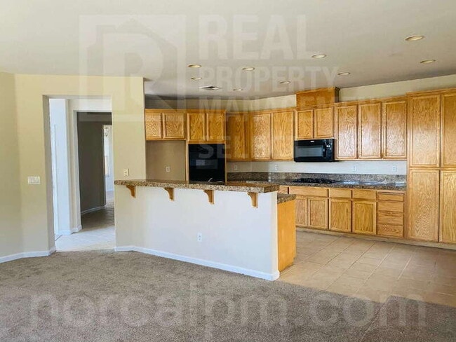 Building Photo - 116 Burgundy Ct