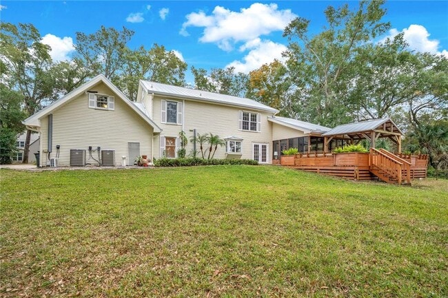 Building Photo - 8 Fernwood Trail