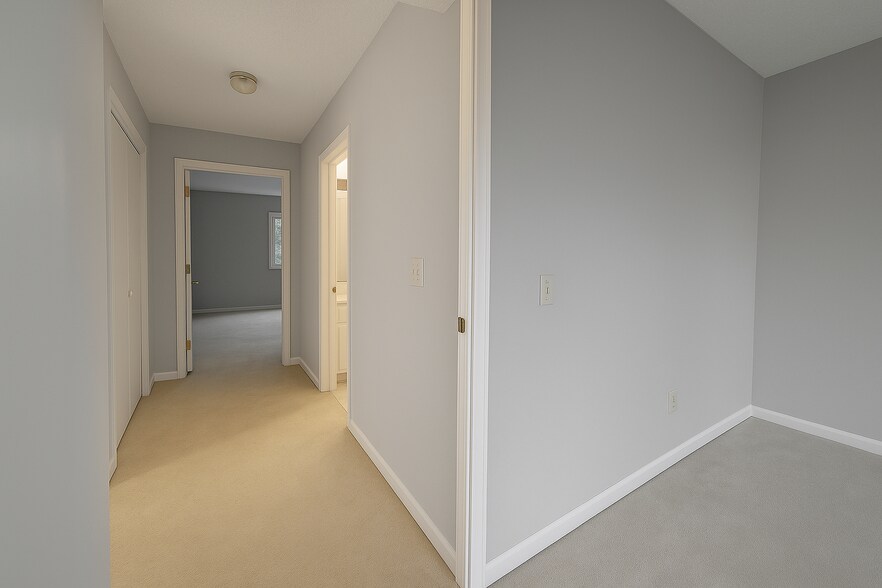 Building Photo - 27 Crows Nest Ln