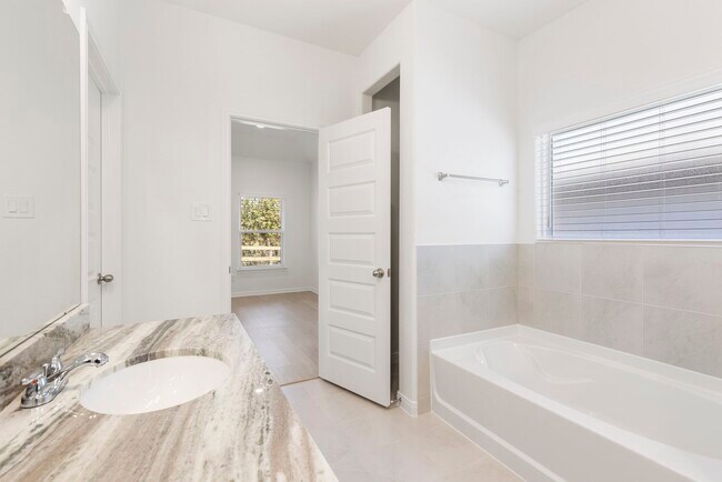 Building Photo - 11832 Whirlaway Dr