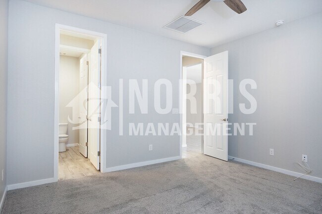 Building Photo - Beautiful Brand New Home with A POOL!