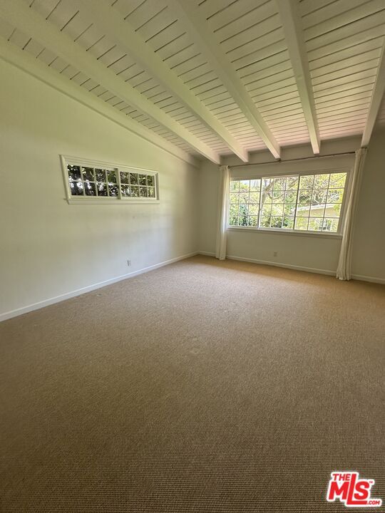 Building Photo - 543 E Channel Rd
