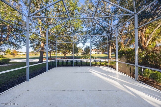 Building Photo - 2225 Heritage Greens Dr