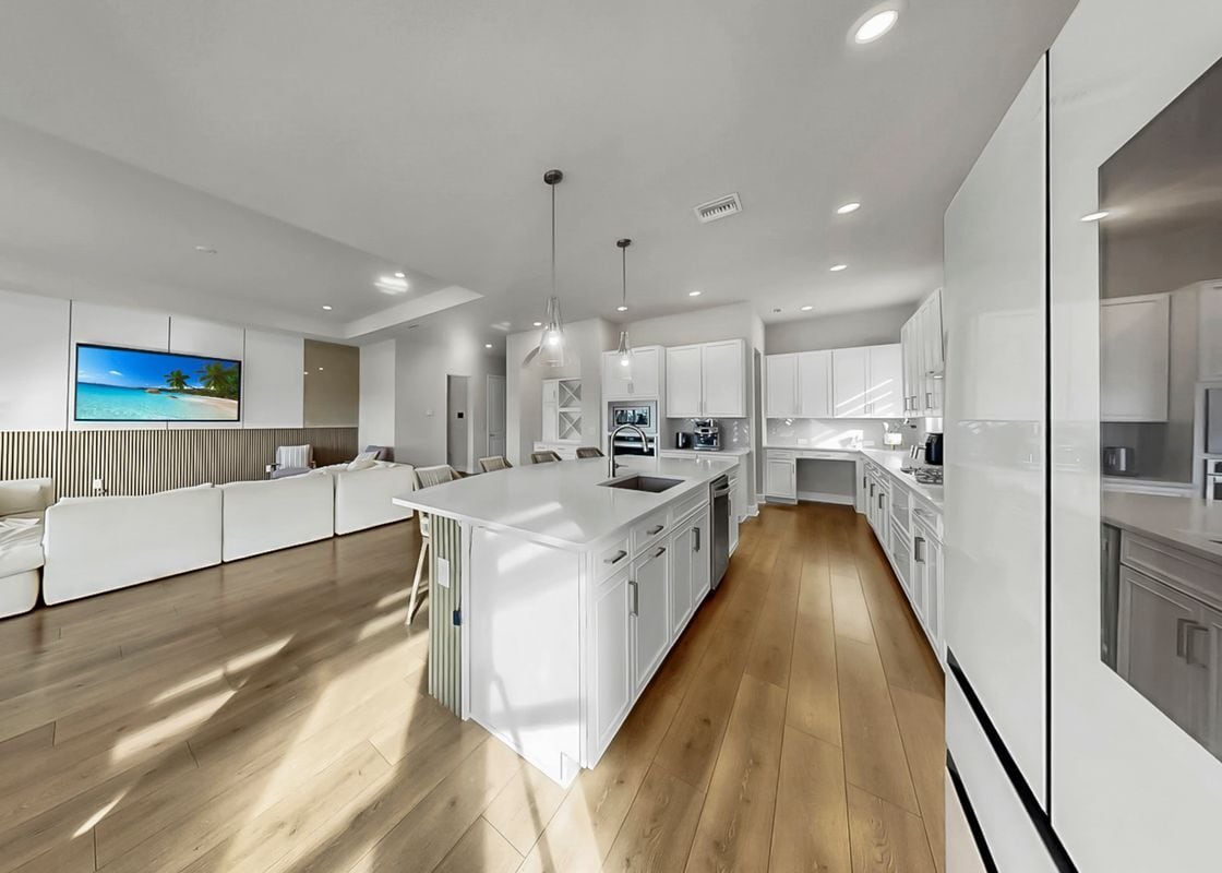 Building Photo - 5407 Del Coronado Dr