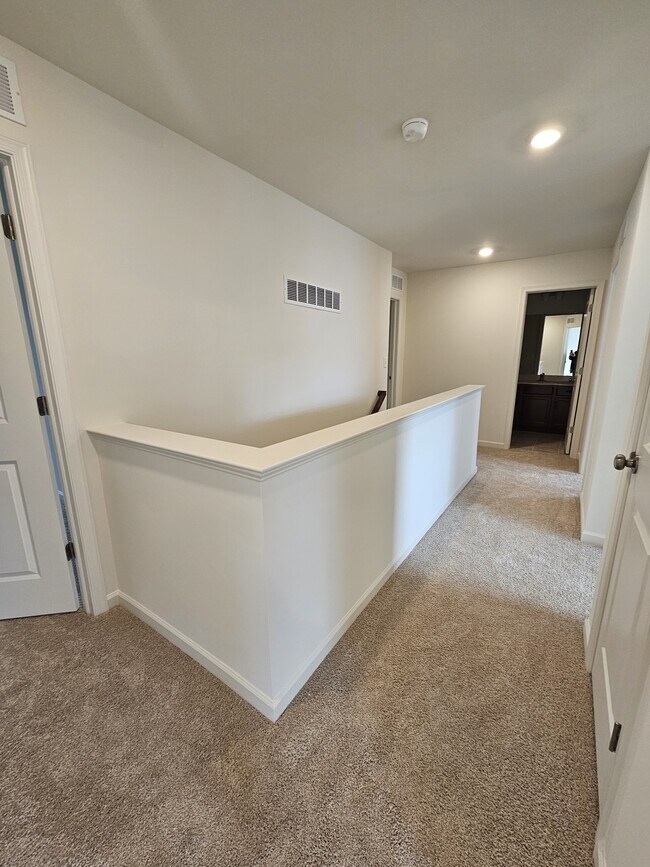 Building Photo - 118 Rhodolite Ln