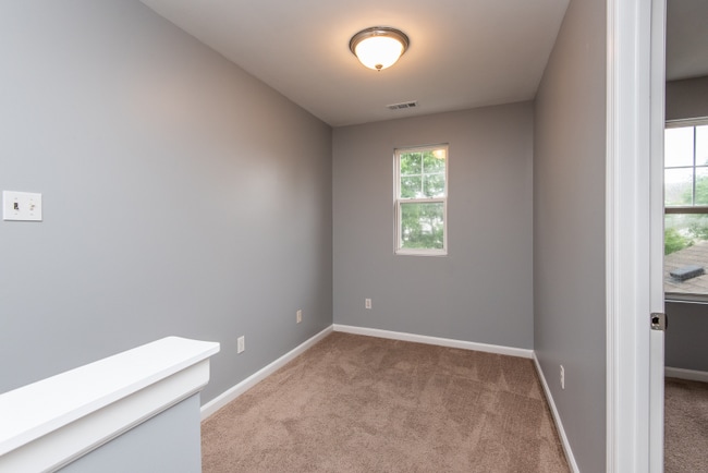 Building Photo - 4839 Heritage Heights Cir