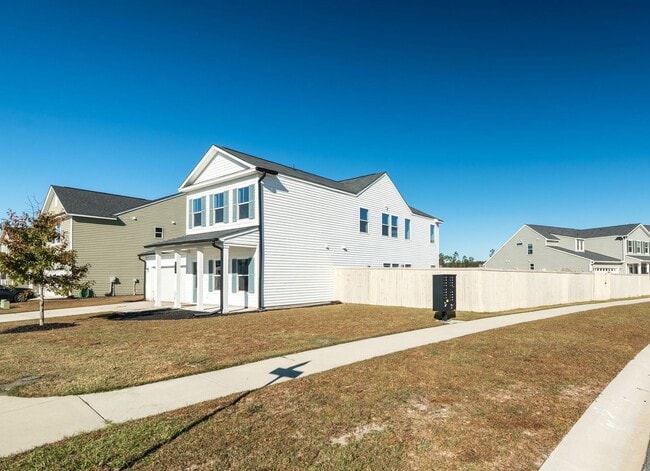 Building Photo - Elegant & Spacious Home in Summerville’s Cane Bay Community