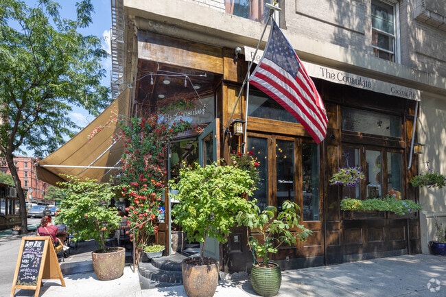 Building Photo - 519 Columbus Ave