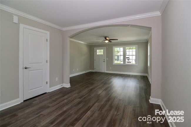 Building Photo - 3967 Newhall Dr NW