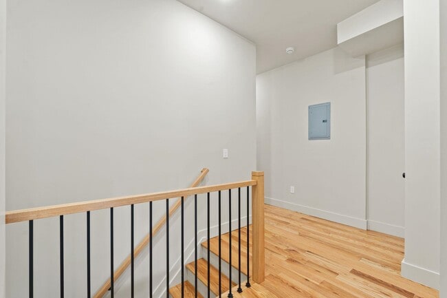 Building Photo - 150 West Side Ave