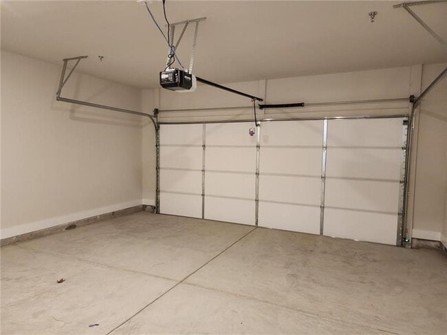 Building Photo - 1220 Walden Xing