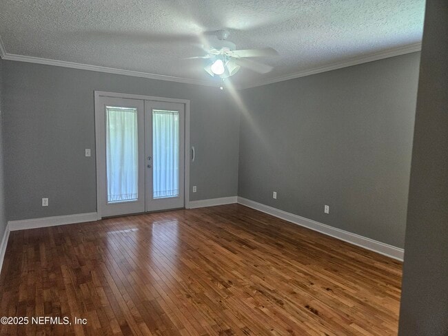 Building Photo - 2338 Cool Springs Dr N