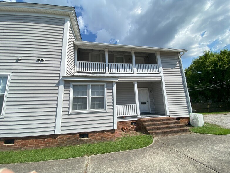 Entrance to Unit B Back Duplex - 2113 Gadsden St