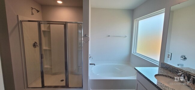 Building Photo - 388 Winters Ave