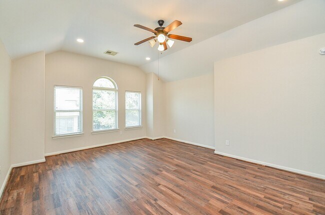 Building Photo - 35 S Marshside Pl