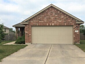 Building Photo - 7005 Outfitter Drive