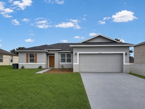 Building Photo - Welcome home to this gorgeous 4-bedroom, 2-bath home!