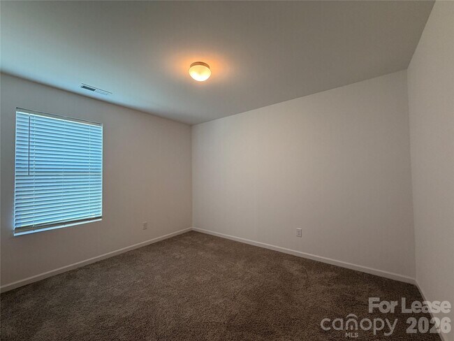 Building Photo - 242 Redondo Dr