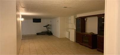 Building Photo - 623 Tiffany Dr