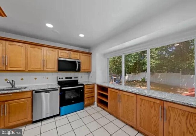 Building Photo - 4702 Eaton Pl