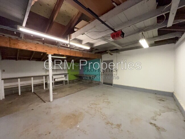 Building Photo - 1010 Chippewa Ln