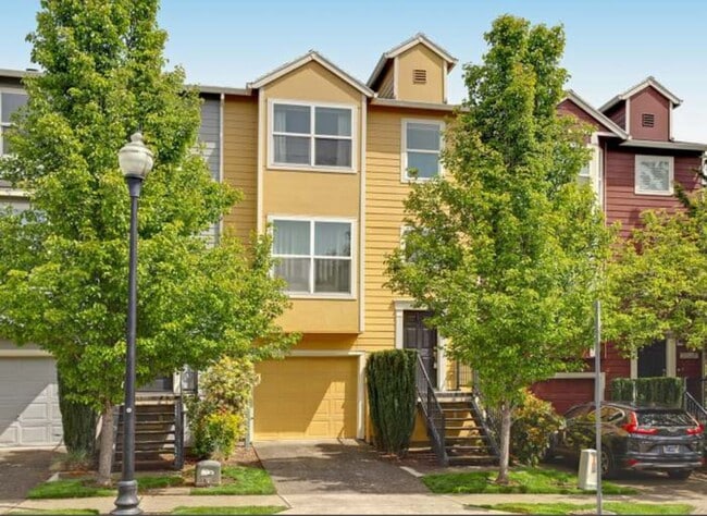 Primary Photo - Update 3 Bedroom Home in Beaverton!