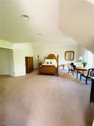 Building Photo - 348 Hanbury Manor Ln