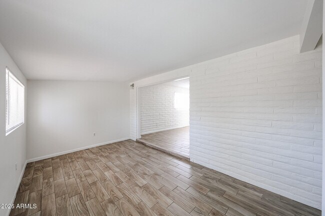 Building Photo - 3119 W Country Gables Dr