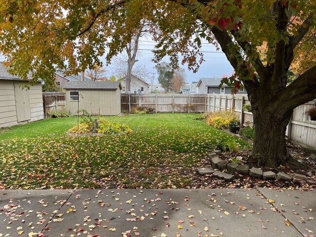 Building Photo - 2 bed 2 bath home in Hastings