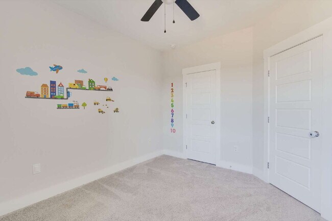Building Photo - Spacious 4-Bedroom Townhome in Wendell Falls