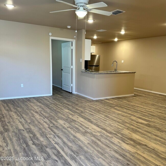 Building Photo - 1103 Preston Trails