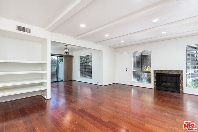 Primary Photo - 449 W Duarte Rd