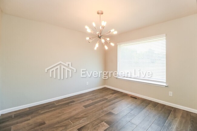 Building Photo - 13341 NW 84th St