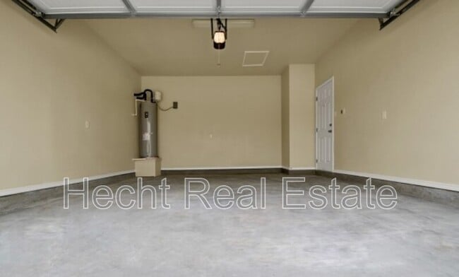 Building Photo - 222 Stacy Ln