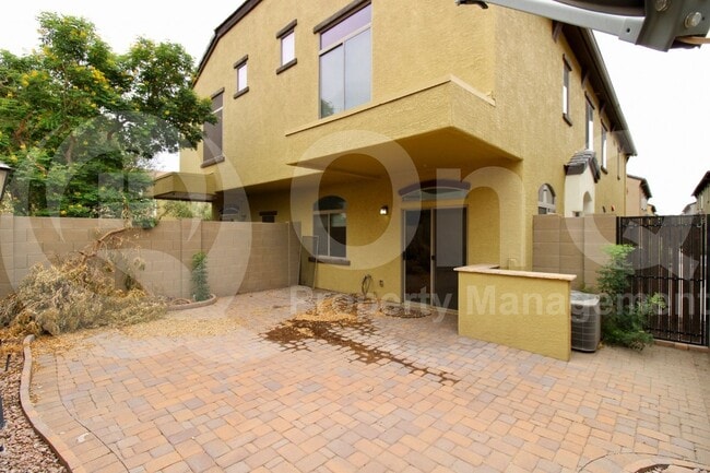 Building Photo - 2725 E Mine Creek Rd