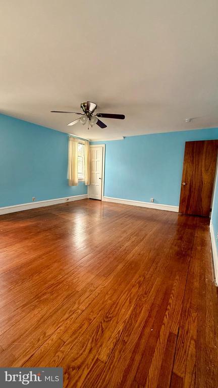 Building Photo - 308 Eldon Ave